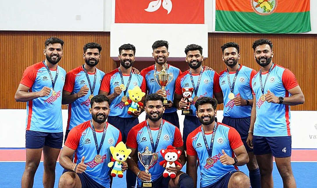 कप्तान पहले, टीम बाद में: अहमदाबाद में सुरजीत-नवीन की जोड़ी और एक अधूरा दस्तावेज़